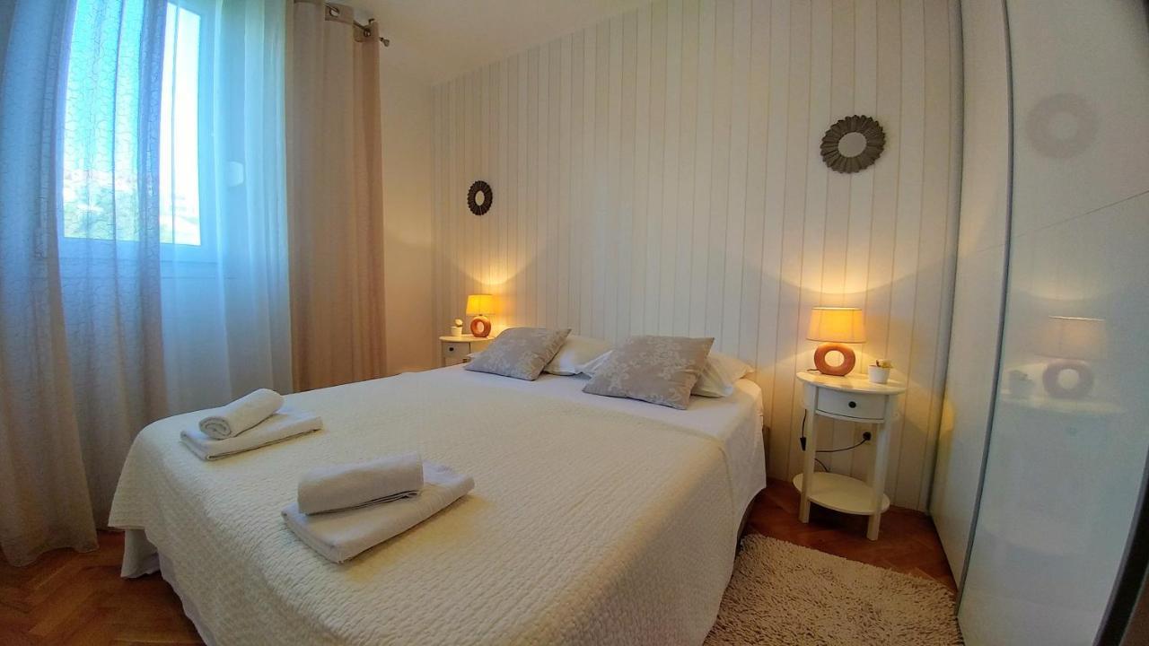 Apartment Deluxe Sea View Split Bagian luar foto