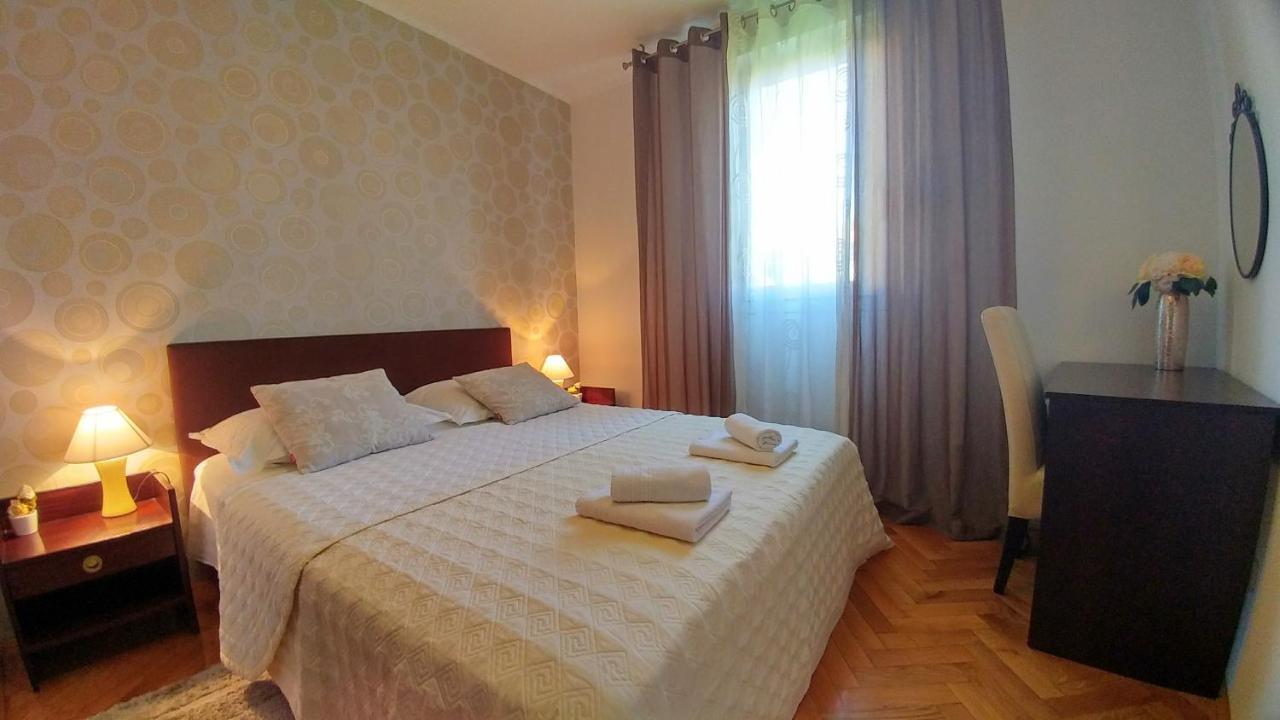 Apartment Deluxe Sea View Split Bagian luar foto