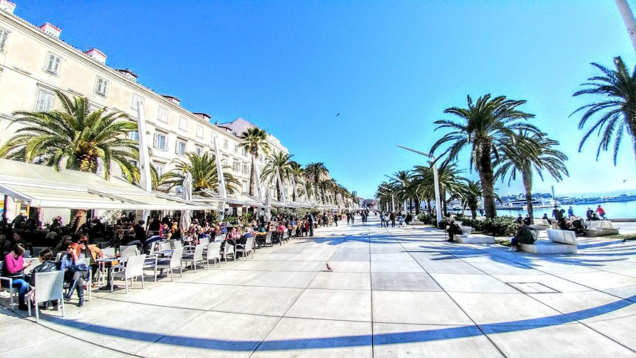 Apartment Deluxe Sea View Split Bagian luar foto