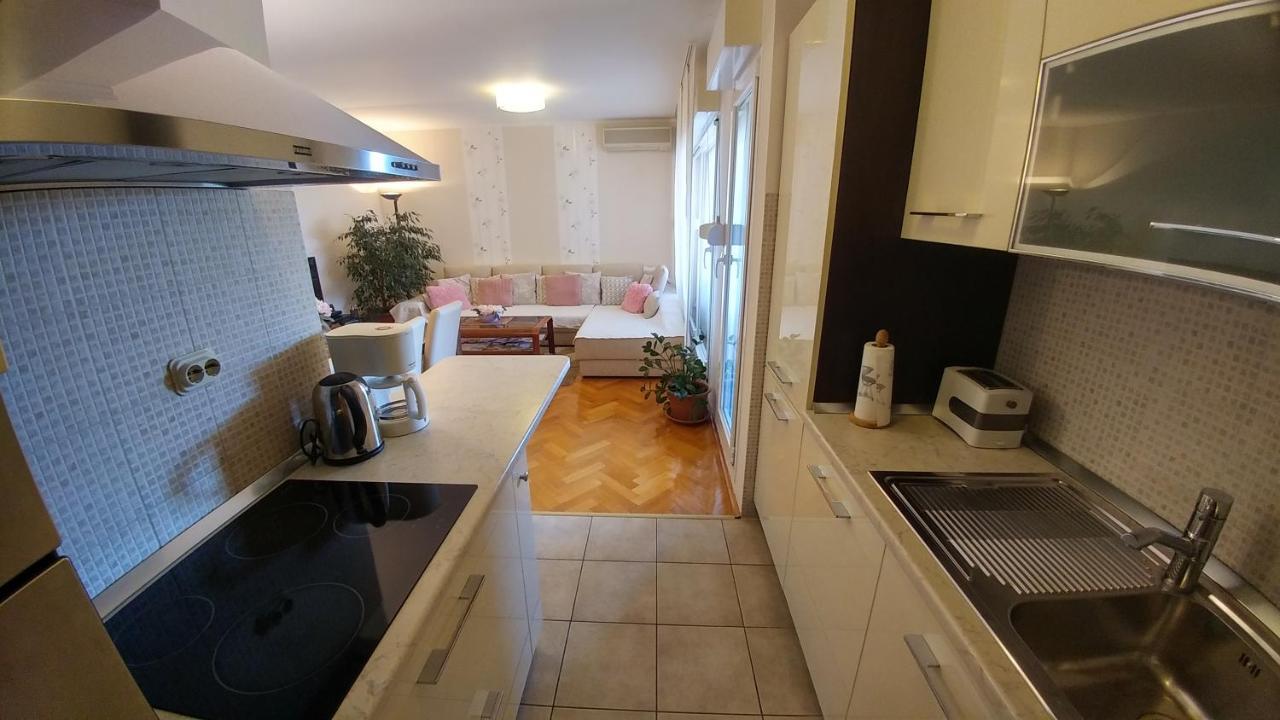 Apartment Deluxe Sea View Split Bagian luar foto