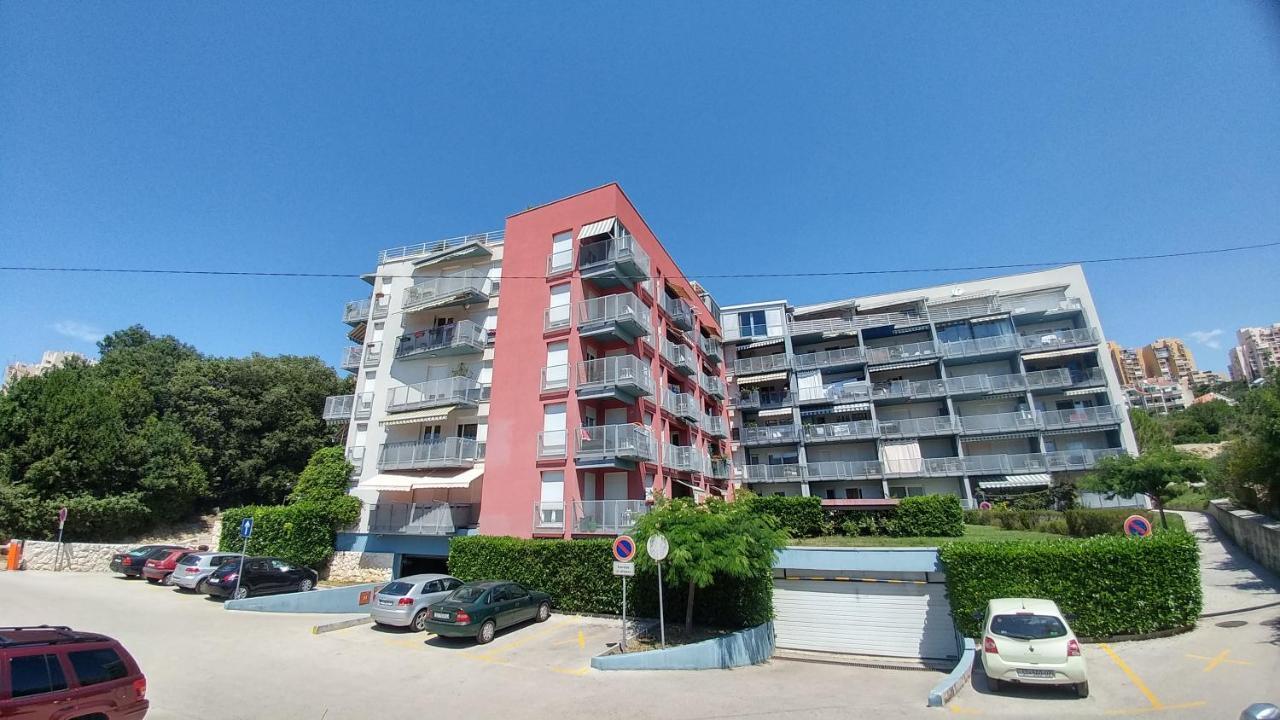 Apartment Deluxe Sea View Split Bagian luar foto